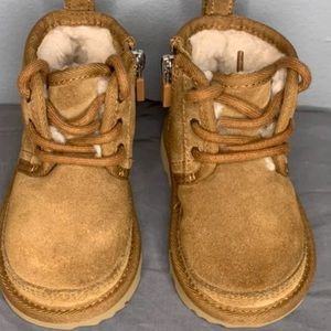 Toddler ugg boots 6c